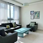 Modern 3Br Apt Next To Hotel Dieu
