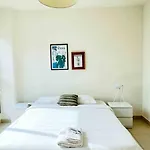 Modern 3Br Apt Next To Hotel Dieu